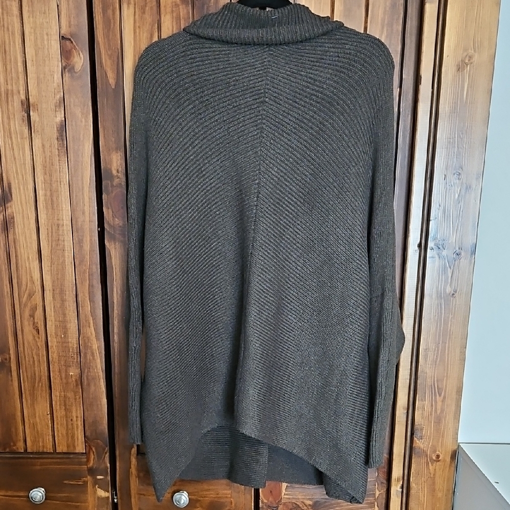 Chic Brown Knit Poncho